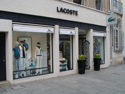 LACOSTE 